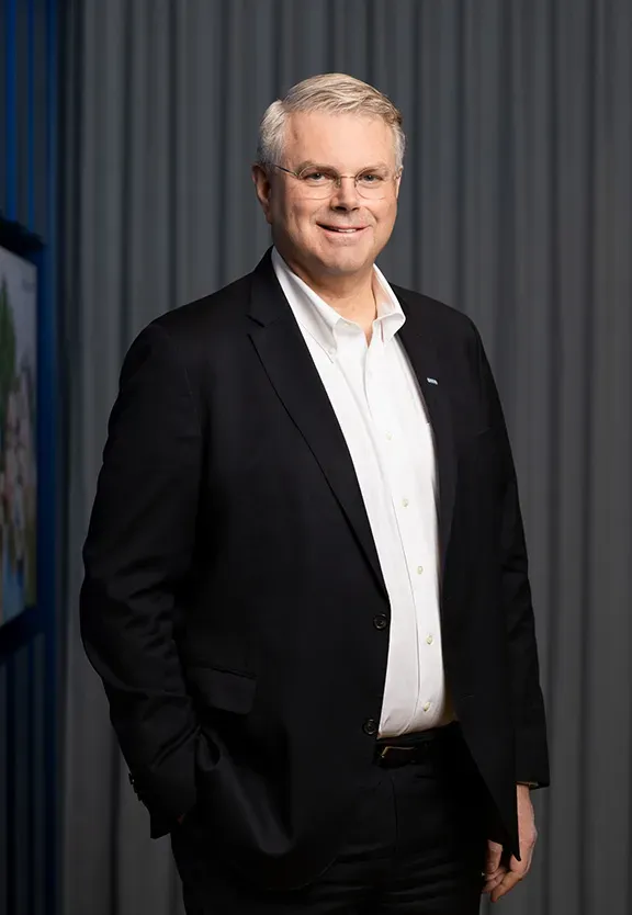 Mikael-Bratt